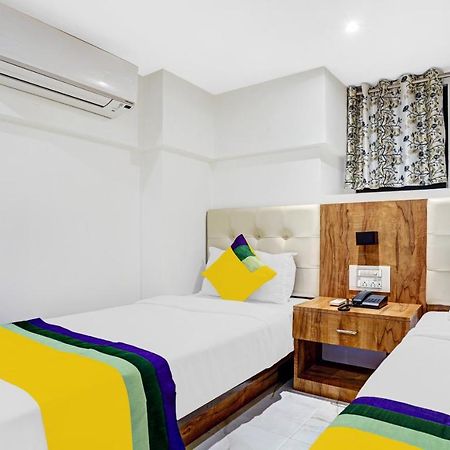 Itsy Hotels Heraa International Mumbai Bagian luar foto