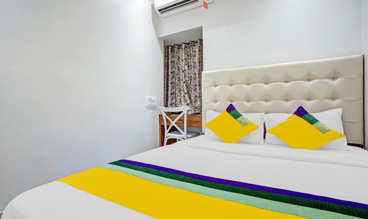 Itsy Hotels Heraa International Mumbai Bagian luar foto
