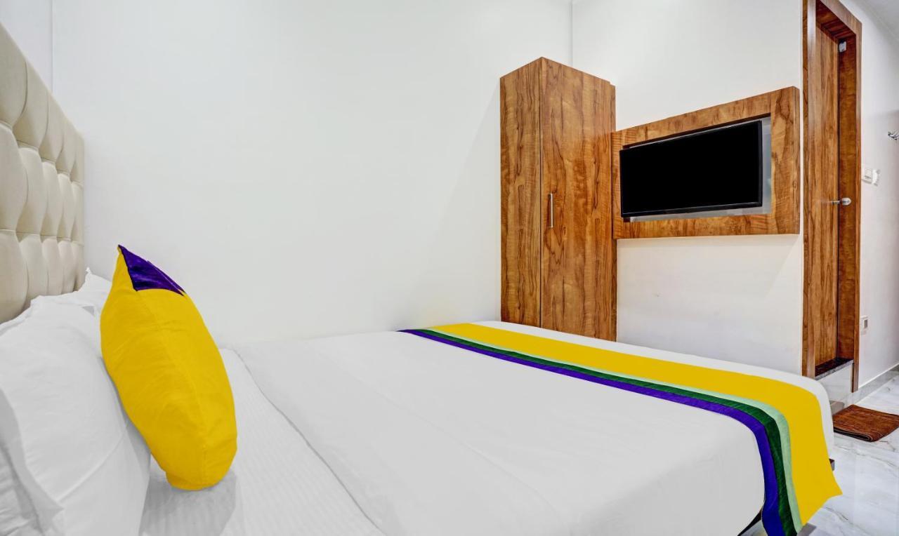 Itsy Hotels Heraa International Mumbai Bagian luar foto