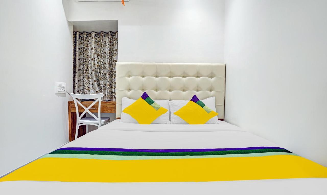 Itsy Hotels Heraa International Mumbai Bagian luar foto